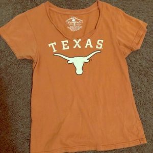 UT v-neck tee